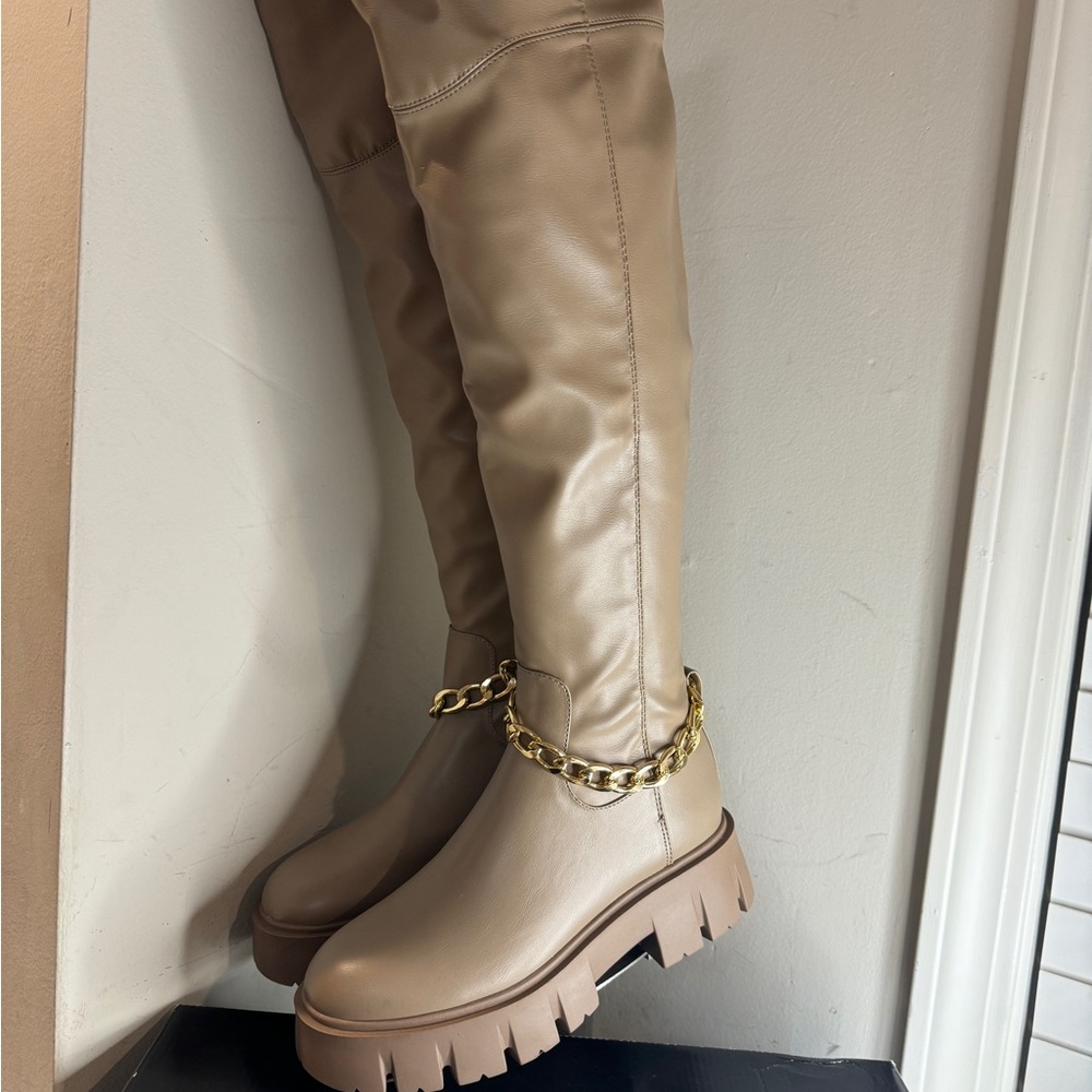 GBG Los Angeles Coen Light Natural Pull On Boots size 7.5 New
